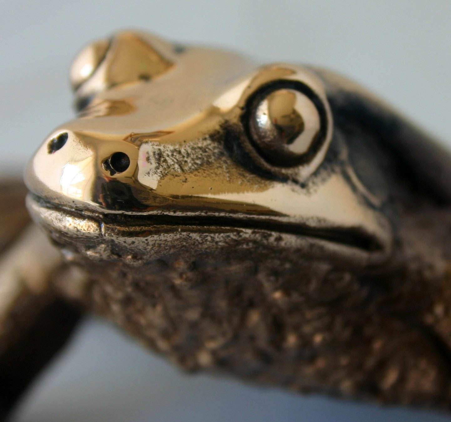 BELL FROG foundry cast bronze
